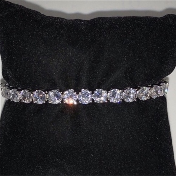 18k 30ct Tennis Bracelet - Picture 11 of 14